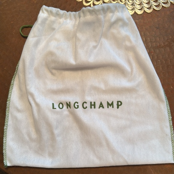 Longchamp Pale Yellow Clutch - a neutral color that  goes with everything - Picture 7 of 7
